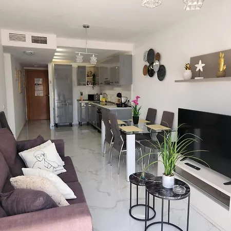 In Vera With Rooftop Pool Valence